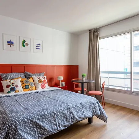 Appartamento 103 Cozy Eiffel Tower Parigi